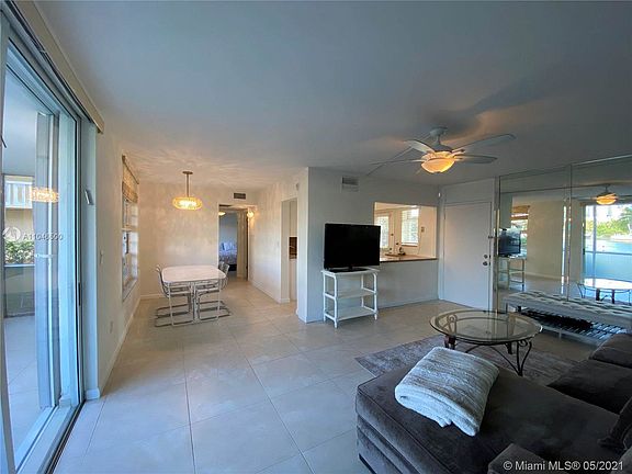 4th image of 2980 Point East Dr APT D104