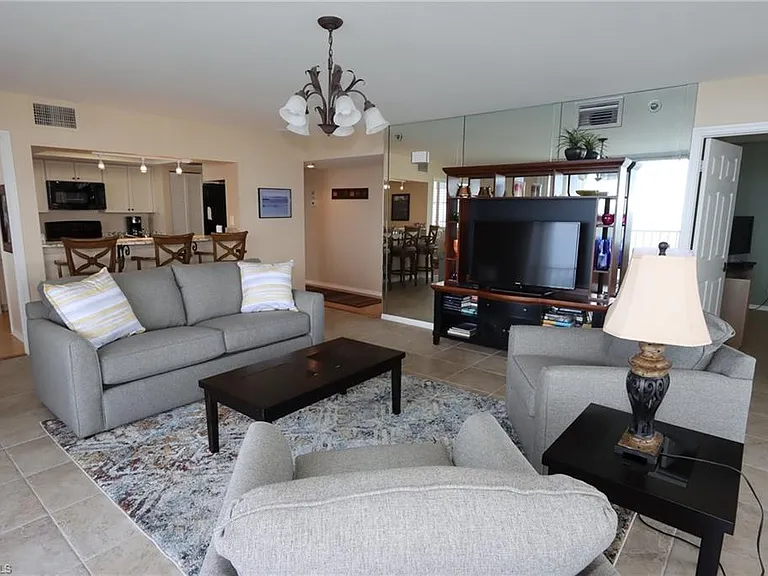 5550 Heron Point Dr #2004 — Photo 7