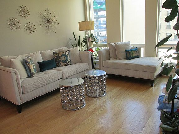 3rd image of 1400 S Michigan Ave APT 505