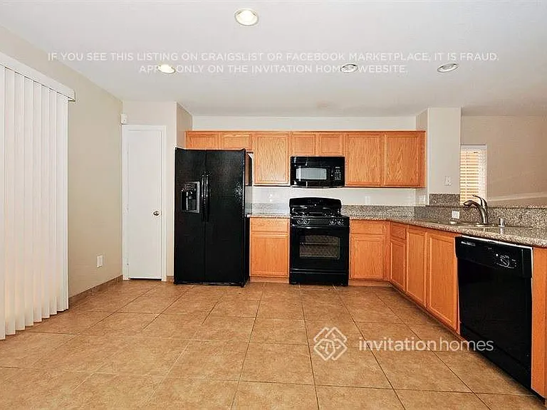 3610 Hat Rock Ct — Photo 4