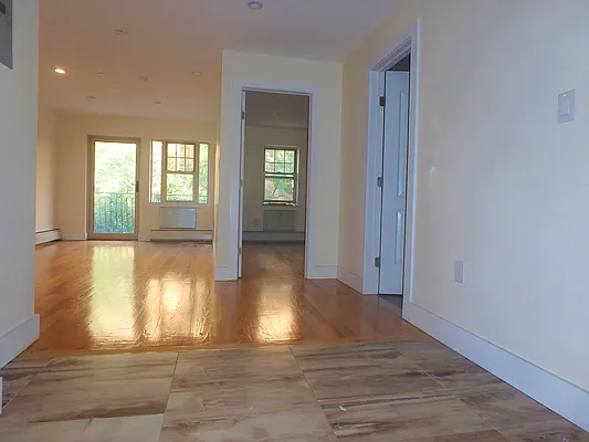 Rented by MAC Realty NY | media 21