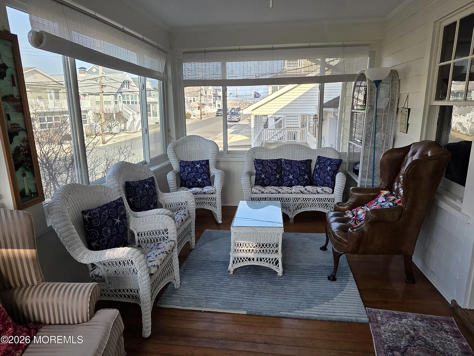 3 bed, 2.5 bath, 1031 sqft, $4,000 — Photo 3