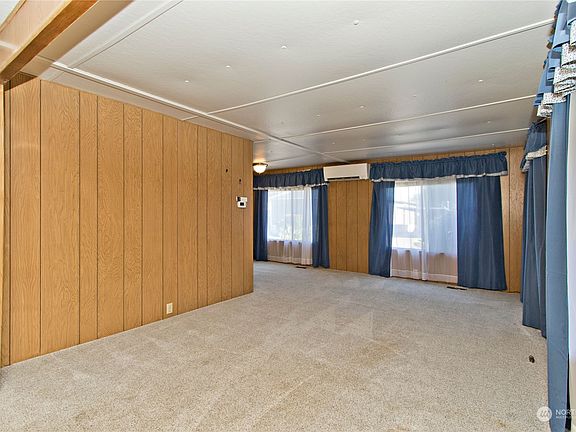 5th image of 5224 70th Avenue E #11