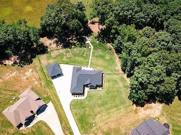 3rd image of 164 Ledge Stone Ln