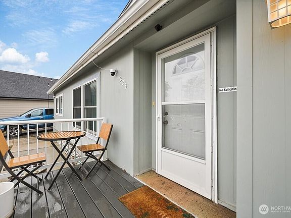 4th image of 223 N Marguerite Road