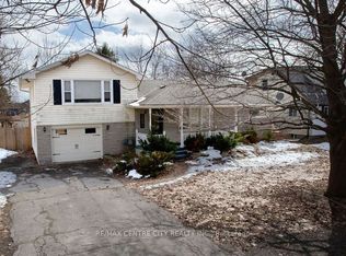1231 Sunningdale Rd E, London, ON N5X 4B1