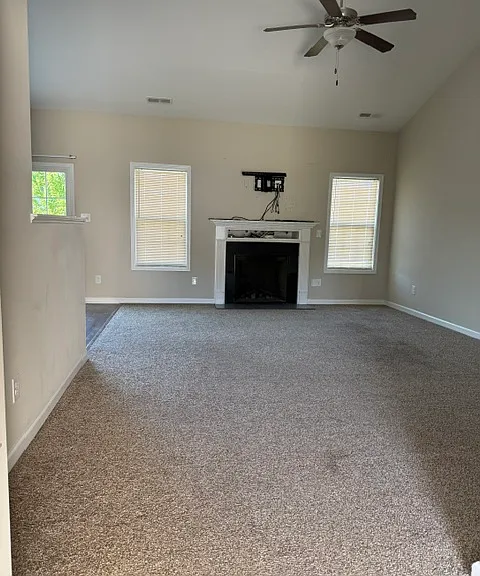 705 Stafford Ln — Photo 14