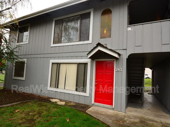 243 NW Rose St