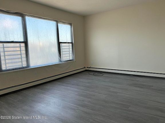 2nd image of 371 Bradley Ave Floor 3
