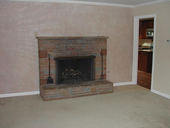 2nd image of 12794 Lantana Ave