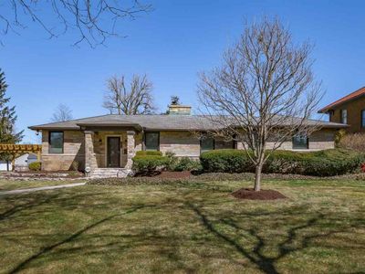 341 W North Shore Dr, South Bend, IN, 46617