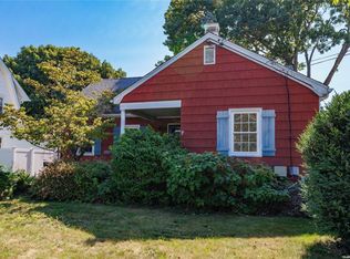 2669 Locust Ave, Oceanside, NY 11572