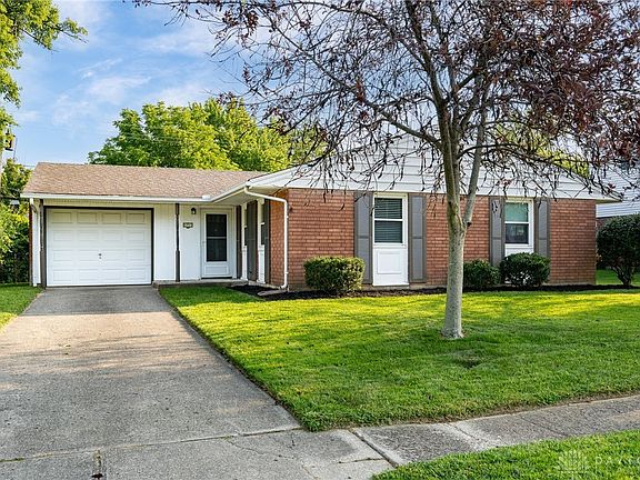 2nd image of 2907 Silvercliff Dr