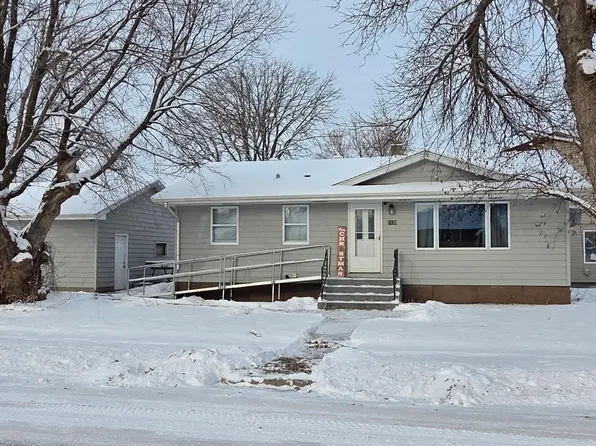 1120 1st Ave E, International Falls, MN 56649