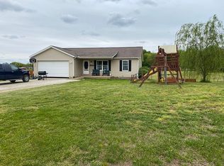 4700 Walnut Ln, New Harmony, IN 47631
