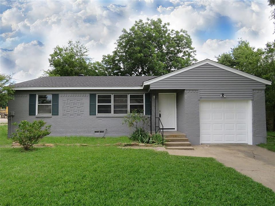 1st image of 812 Rosewood Ln