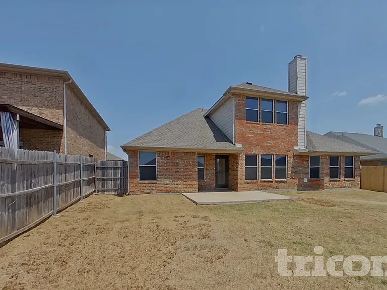 7814 Longbow Ln — Photo 17