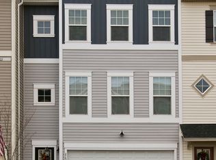 116 Rotunda Dr, Stephenson, VA 22656