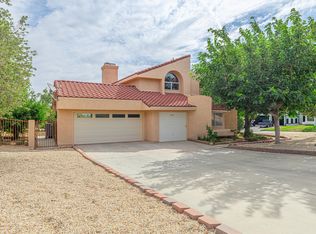 5301 Gardendale Ln, Palmdale, CA 93551