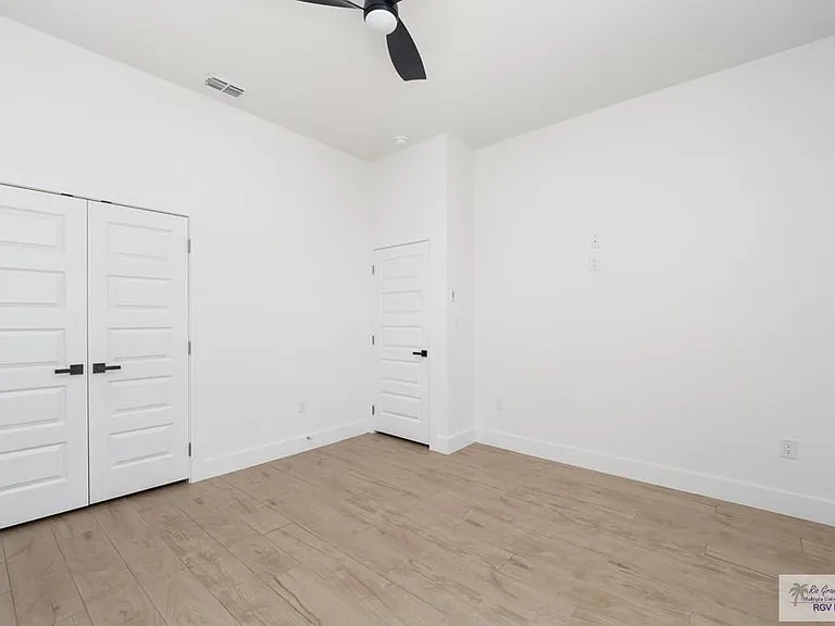 6297 Polanco Dr — Photo 23