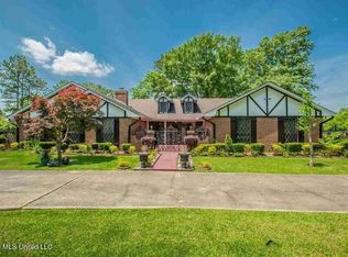 1187 Coker Cir, Jackson, MS 39213