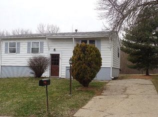 641 Manchester Dr, Kewanee, IL 61443