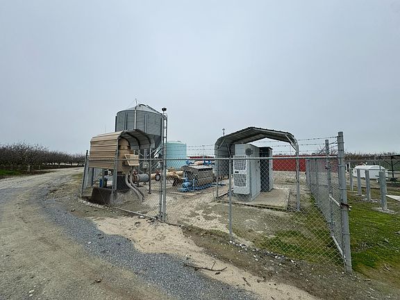 2nd image of 0 Avenue 16
