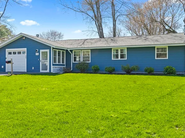 14 Carver Rd, Framingham, MA 01701