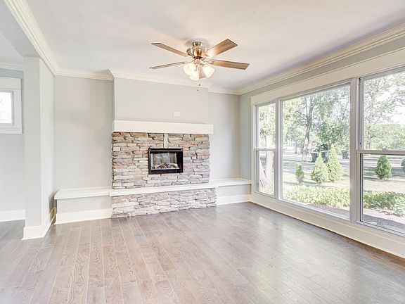 5th image of 3215 Lindenwood Ln