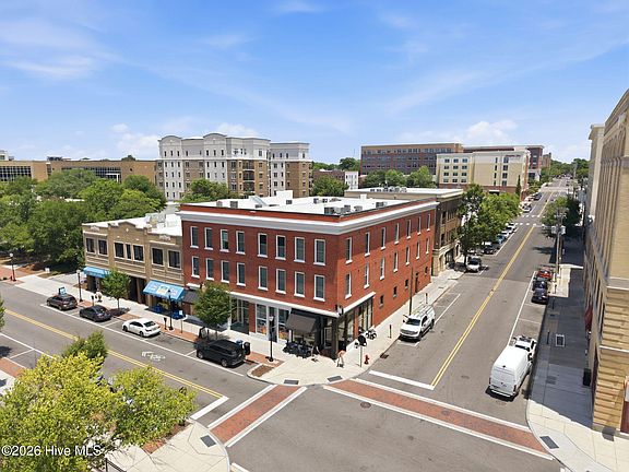 5th image of 304 N Front Street Unit B
