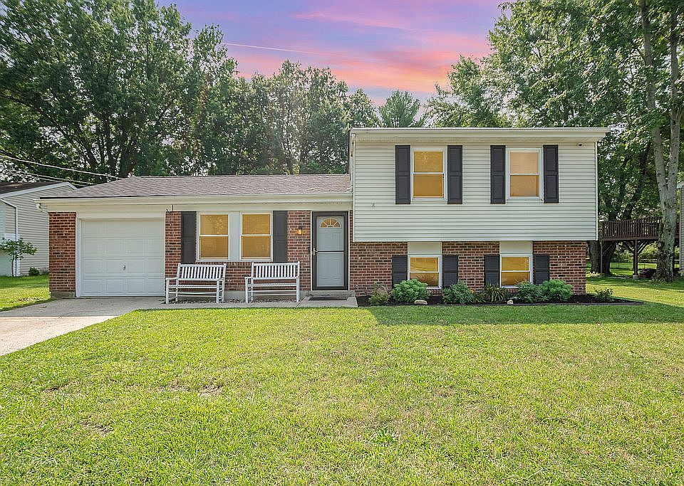 1st image of 4784 Shadowood Ct