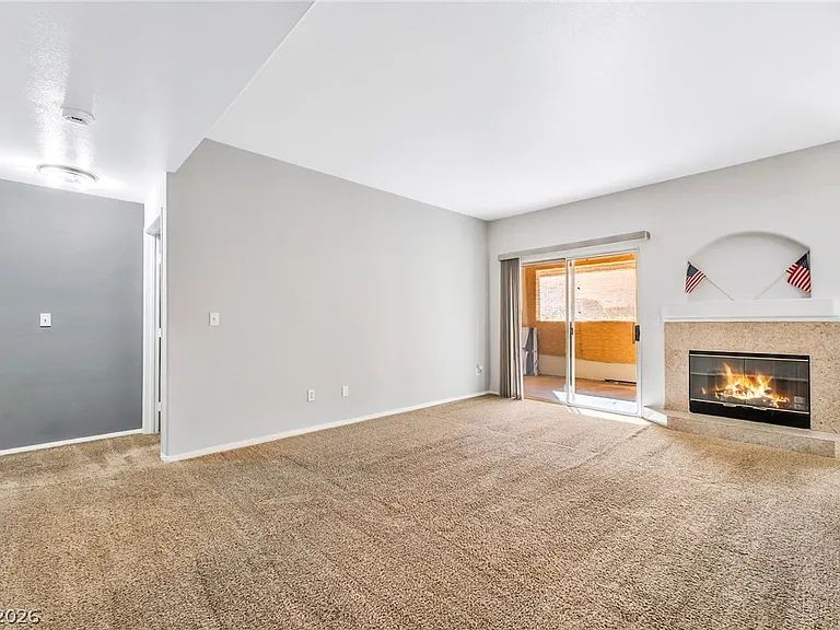 2050 W Warm Springs Rd #2411 — Photo 7