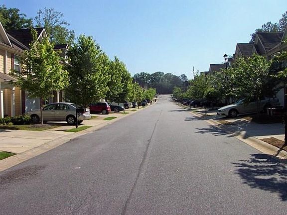 3rd image of 4165 Magnolia Glen Walk