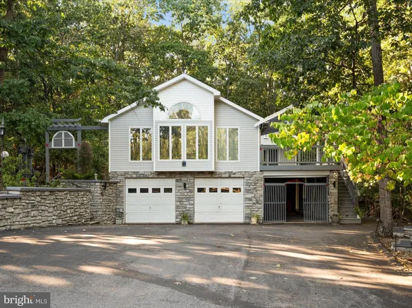 102 Divot Pl, Cross Junction, VA 22625