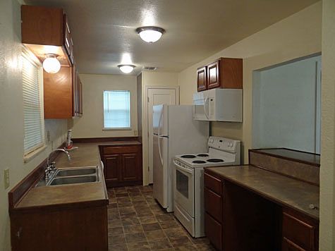2nd image of 1802 Emily Dr