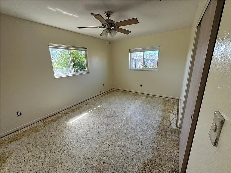 264 Glen Oak Rd — Photo 8