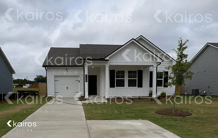 109 Silver Maple Ln — Photo 1