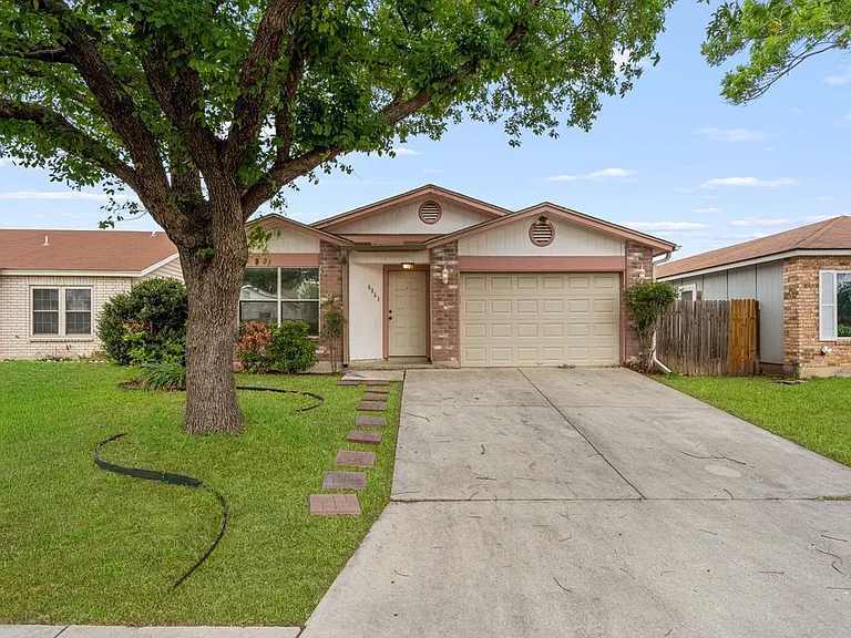 6863 Cypress Mist Dr — Photo 1