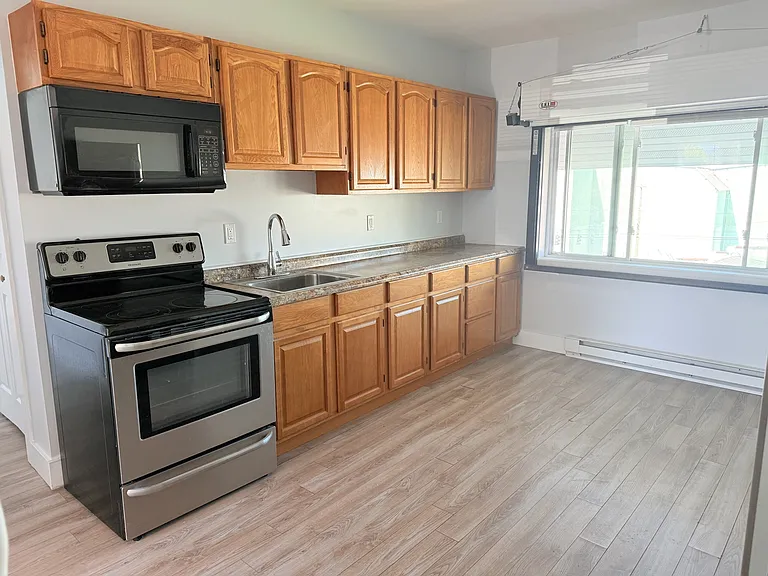 37 Hamilton Ave — Photo 44