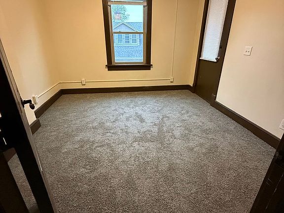 4th image of 109 S Council St APT 4