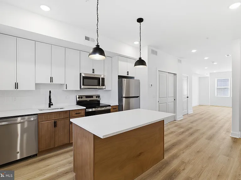 617 W Cumberland St #2 — Photo 1