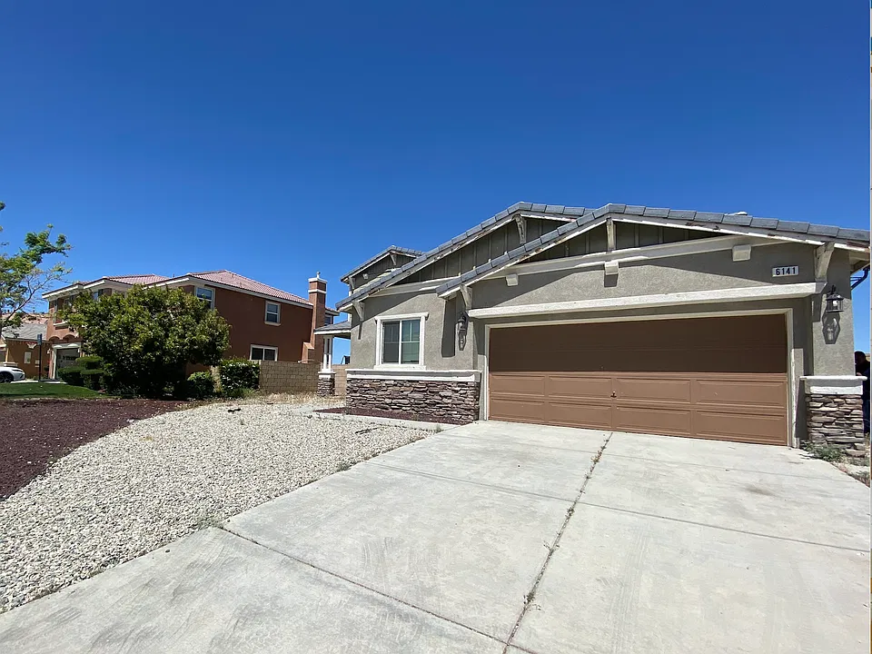 6141 Serra Way