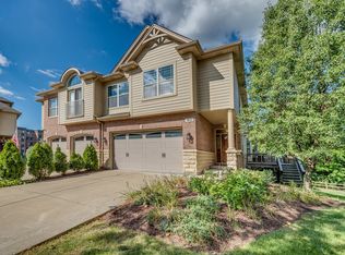 412 Provence Ct, Lisle, IL 60532