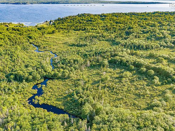 3rd image of Sandy Point Rd