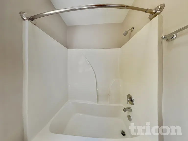 345 Gray Ghost St — Photo 9