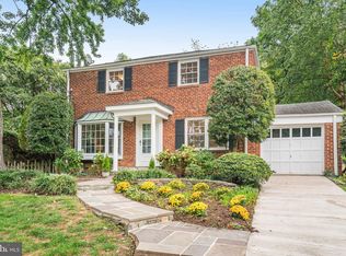 5424 24th St N, Arlington, VA 22205
