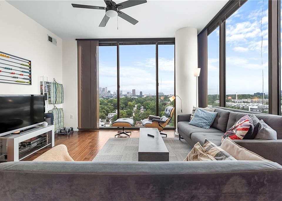 1st image of 270 17th St NW Unit 1413