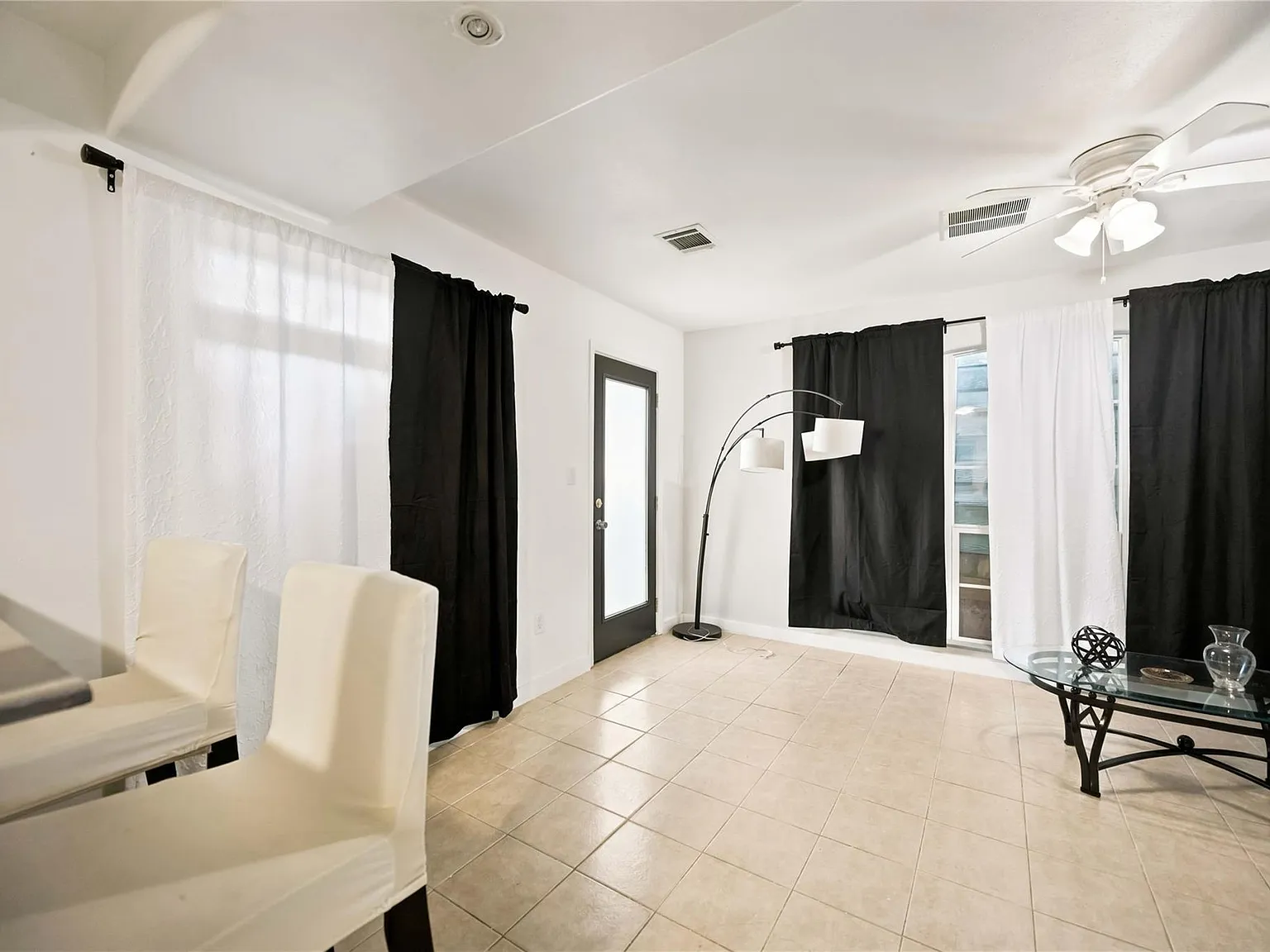 1 bed, 2.0 bath, 1836 sqft, $1,500 — Photo 3