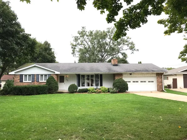 123 Kings Ct, Burlington, WI 53105