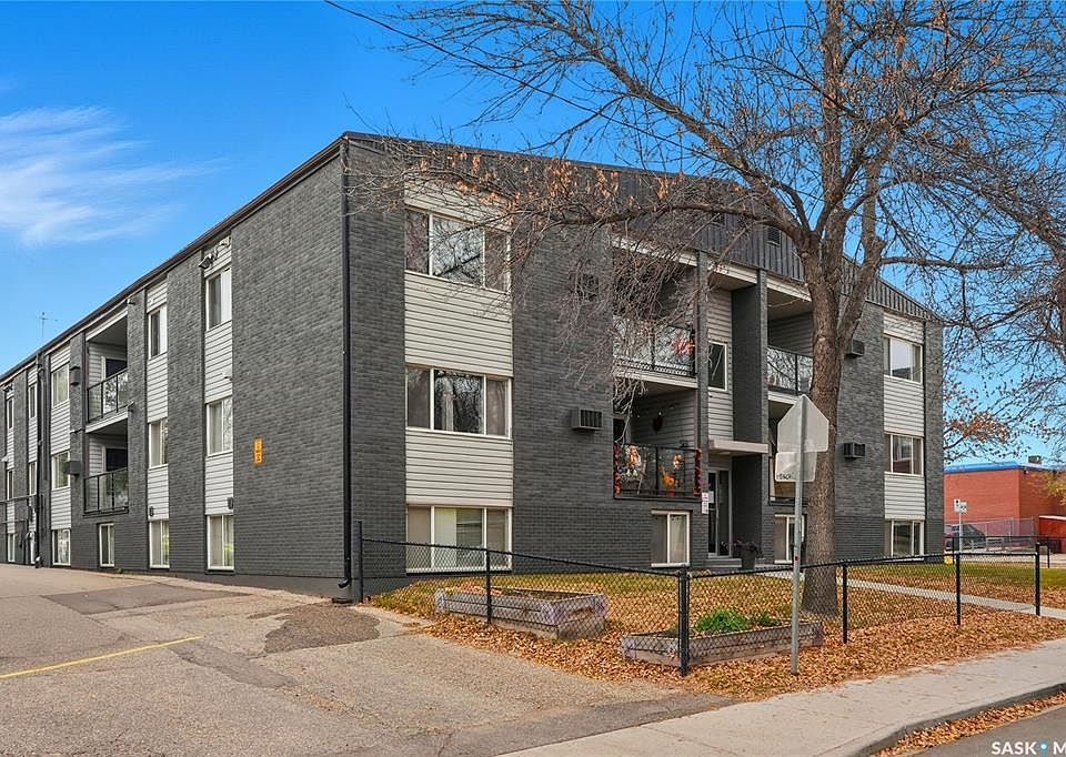 1st image of 833 B Ave N #13